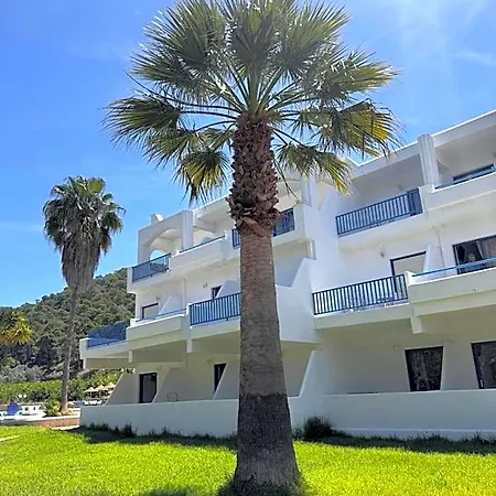 Vassilis Hotel 3*